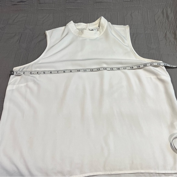 J Jill Womens XL White High Neck Sleeveless Top Lightweight Shirt - Picture 5 of 9